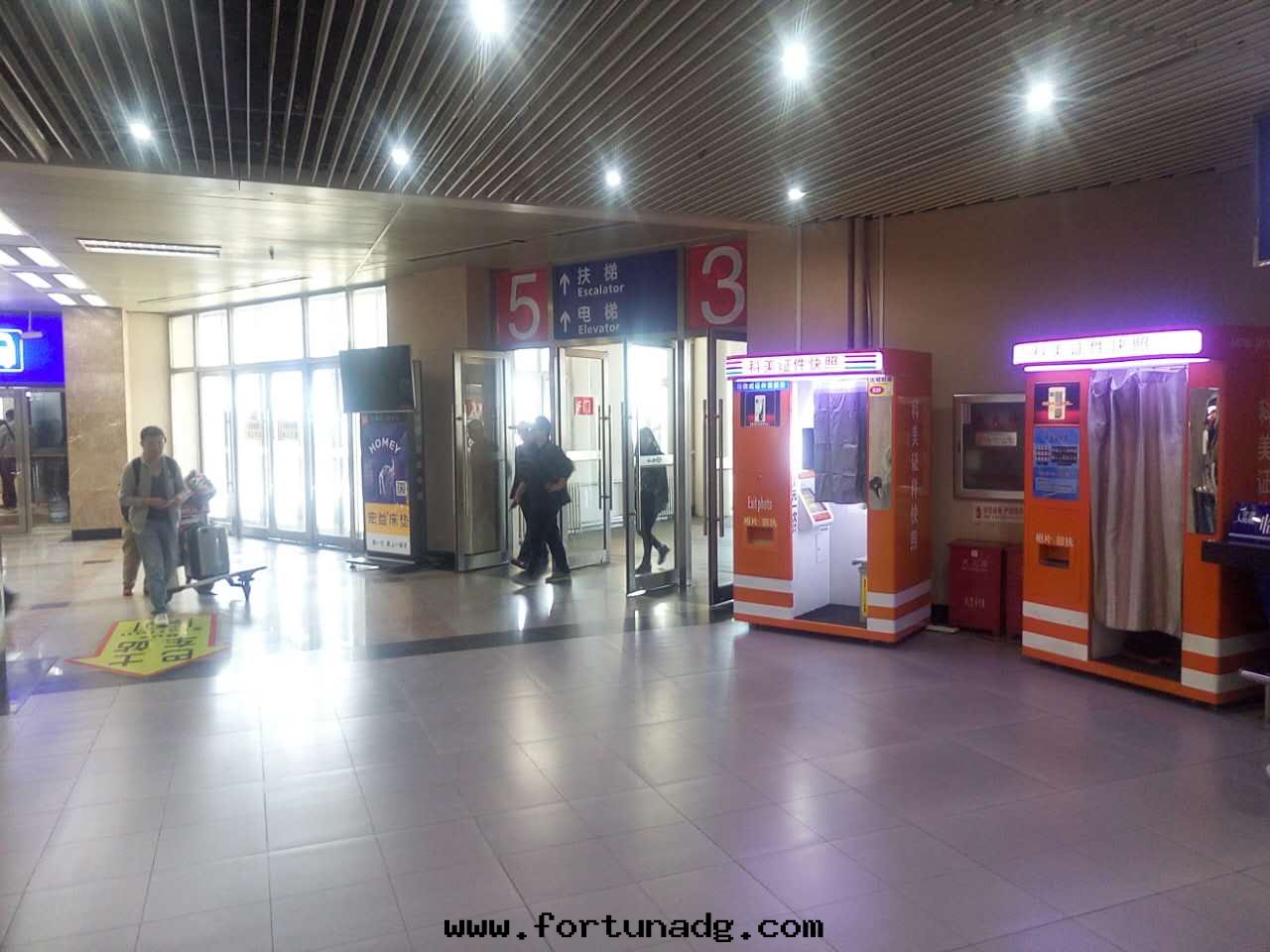 自(zì)助拍照機(jī)