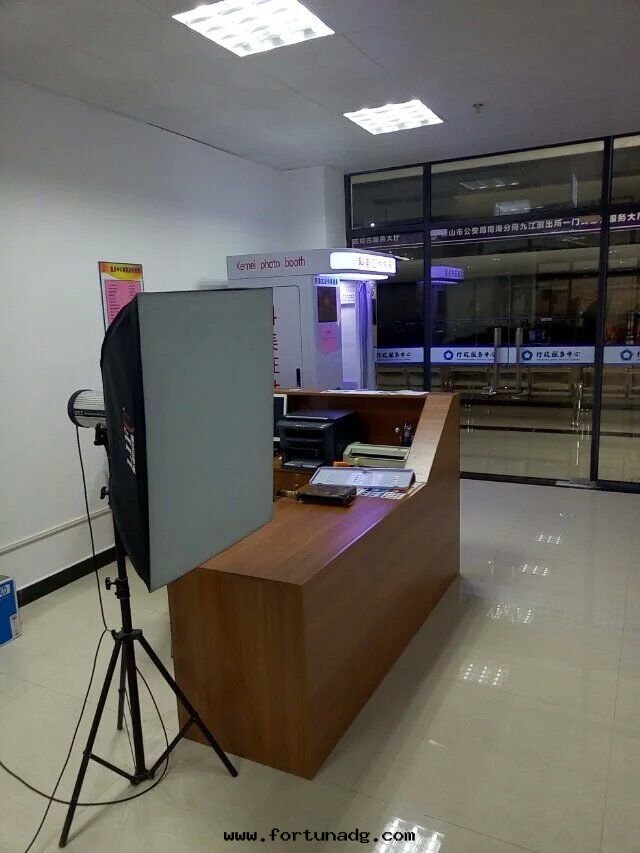 自(zì)助拍照機(jī)入(rù)駐山(shān)東(dōng)公(gōng)安(ān)局(jú)图片