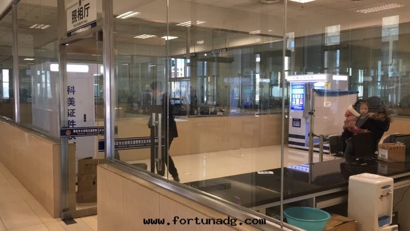 自(zì)助拍照機(jī)