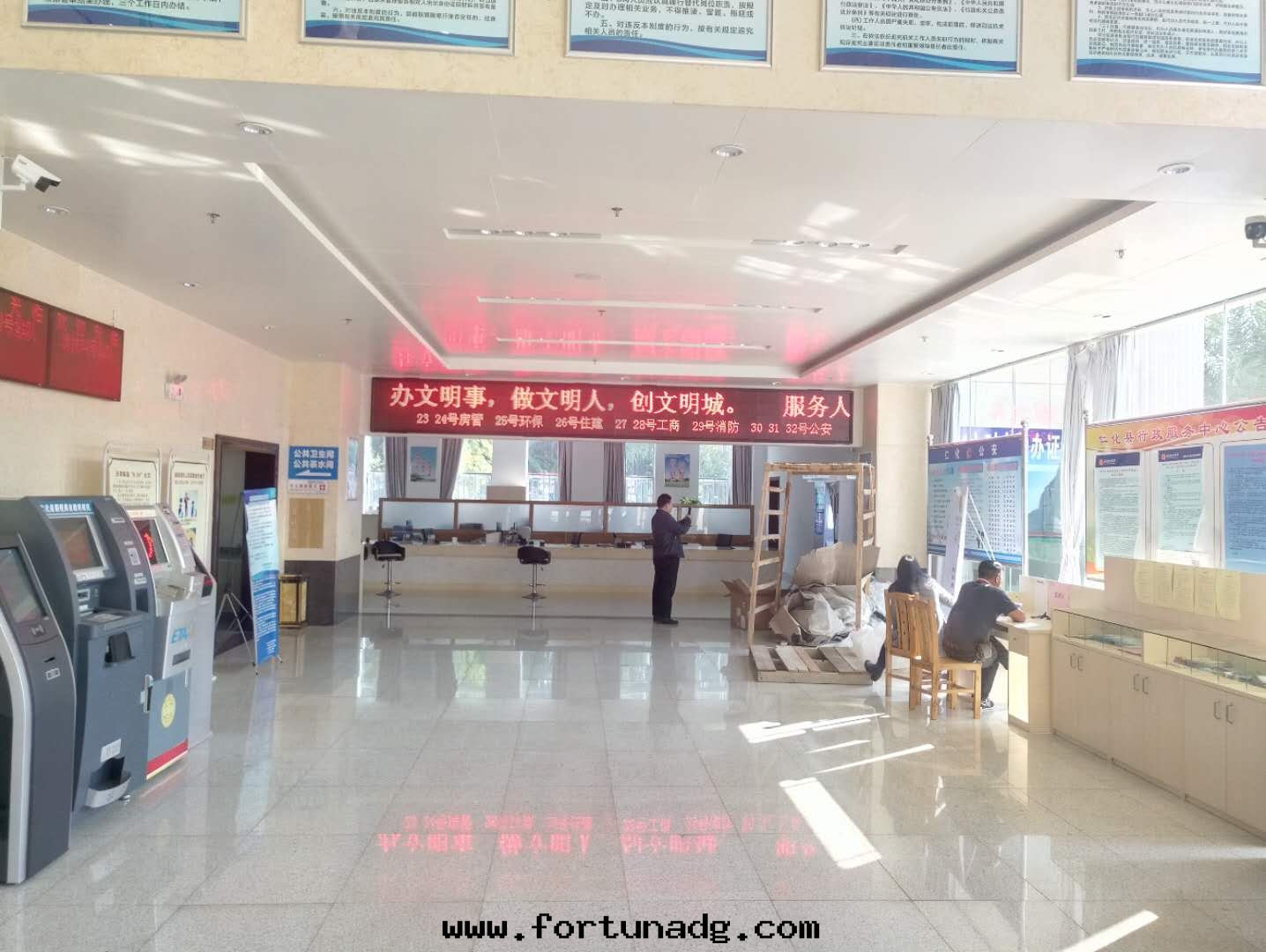 自(zì)助拍照機(jī)图片